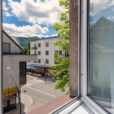 Krupowki-watra-centrum Zakopanego Zakopane